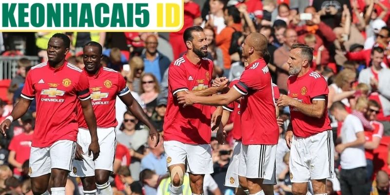 Biến động bảng xếp hạng Ngoại hạng Anh: MU giữ chắc top 4, Tottenham đối mặt nguy cơ tụt sâu 1 MU bị chặn mạch thắng nhưng vẫn giữ vững vị trí top 4
